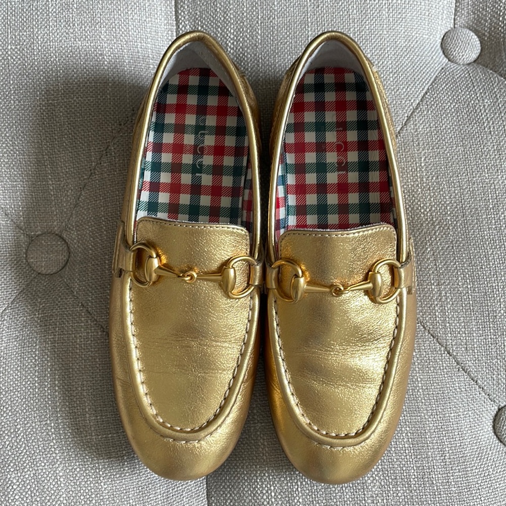 Gucci loafers barely used